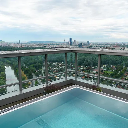 Luxury Apartment With View Over Vienna And Pool Exterior photo